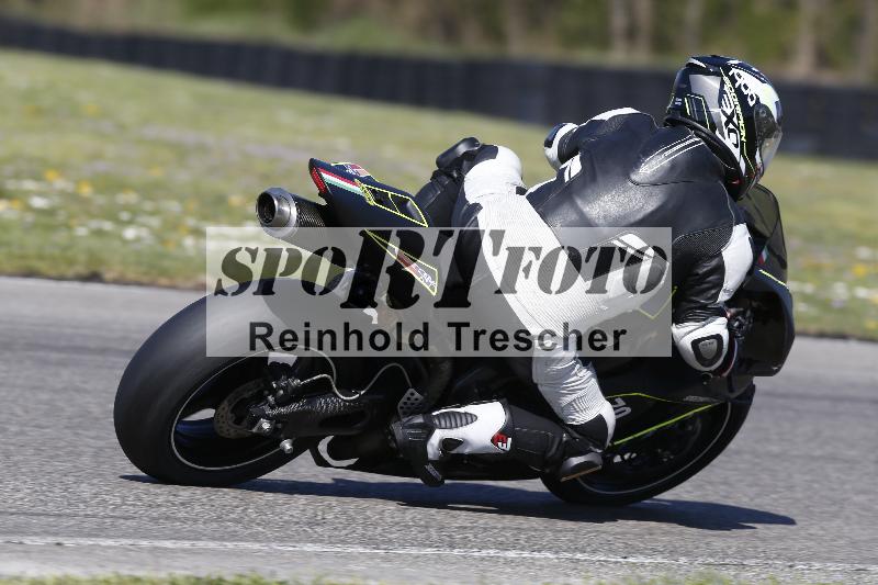 /Archiv-2025/03 04.04.2025 TZ Motorsport ADR/Gruppe rot/backside
